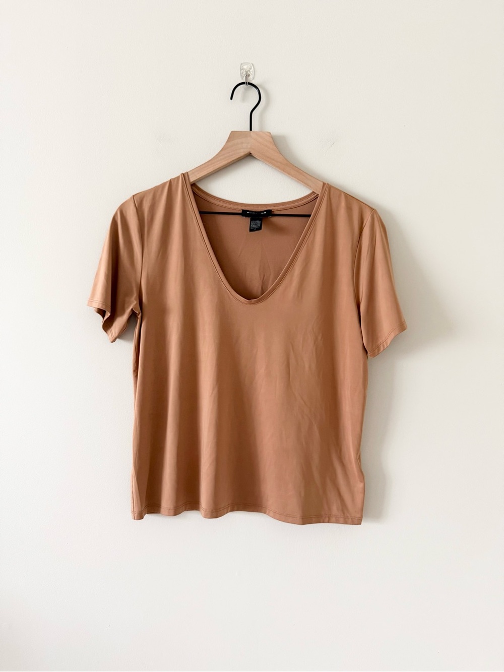 Express Conscious Edit V-Neck Short Sleeve Lightweight Tee in Brown Size XS